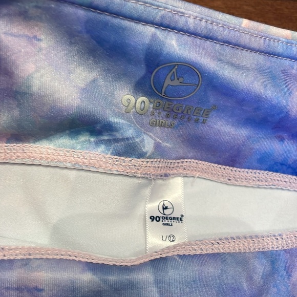 Dance shirt and Spandex Shorts - Picture 8 of 10